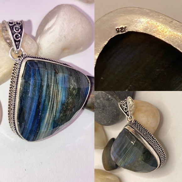 WOW Natural Labradorite Gemstone Handmade Pendant - Picture 3 of 5